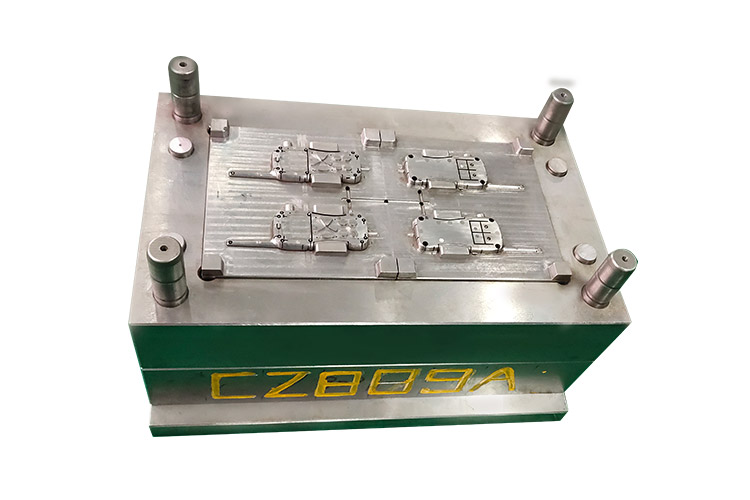 训狗器模具定制案例CZ809A 精密注塑模具