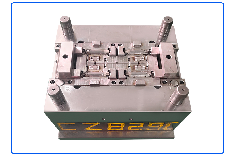 电子模具加工案例CZ829C 塑胶注塑模具加工厂家